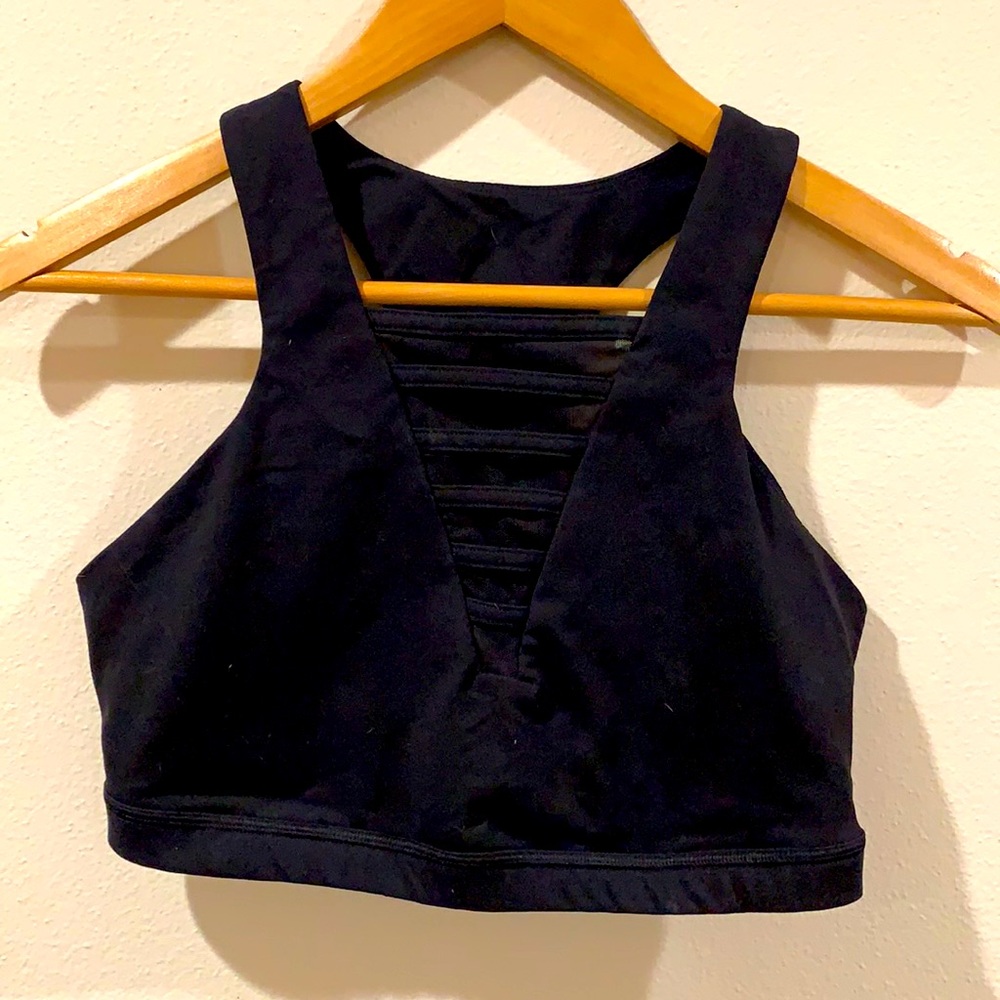 Express : EXP CORE : Woman’s sports bra